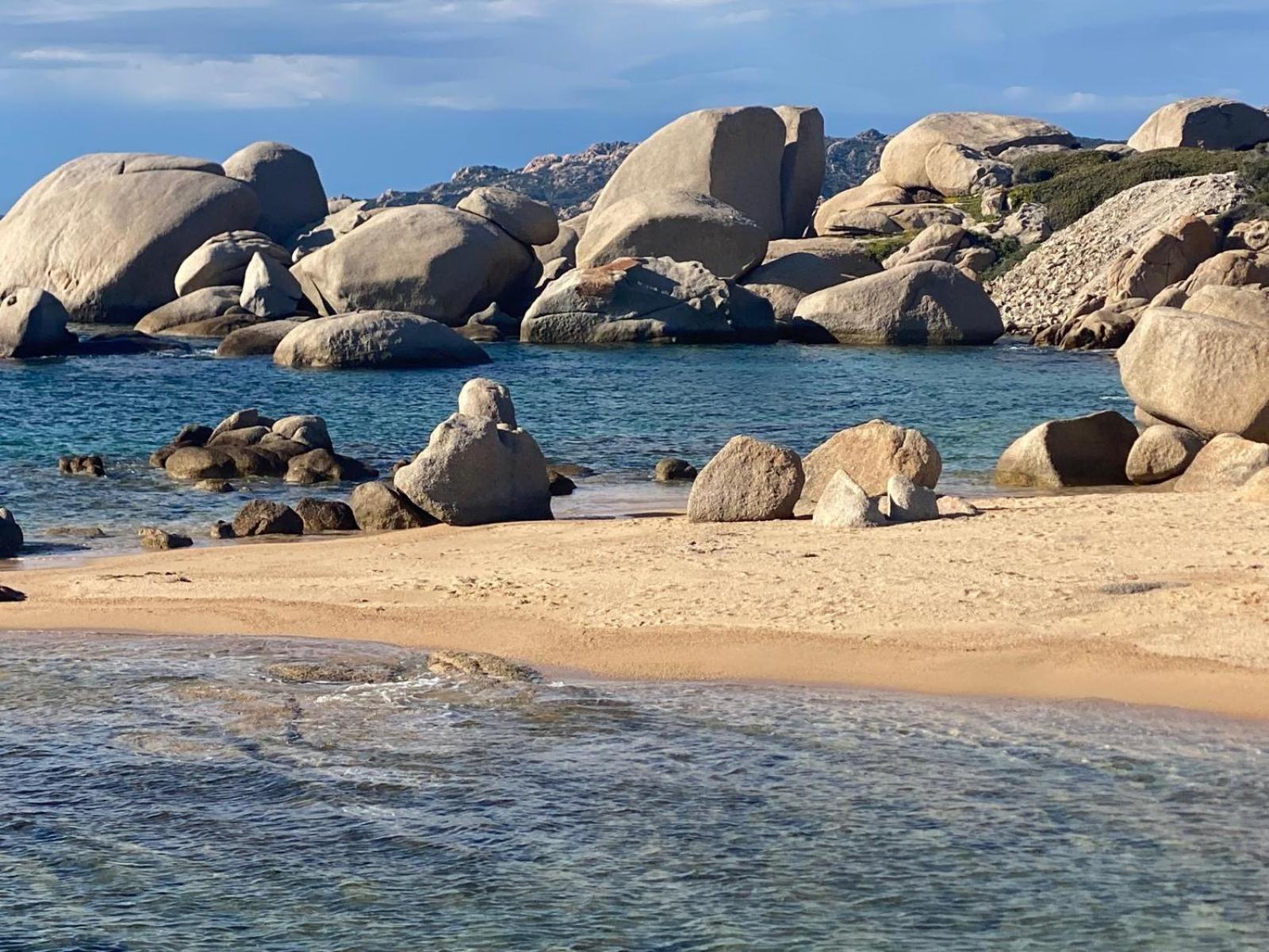 Lo Stazzo Di Wally Porto Pollo Kültér fotó